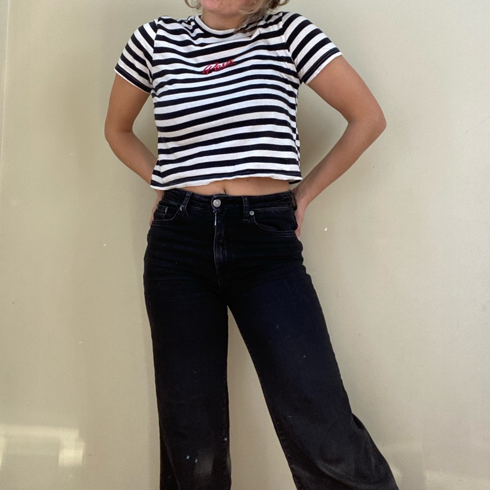 Cropped Top: t-shirt, stripped, xs